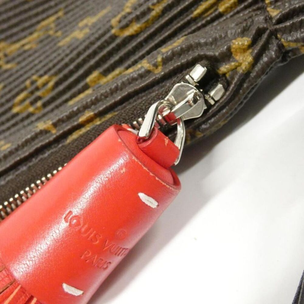 Louis Vuitton Monogram Pouch Explorer M62232 Shou… - image 4